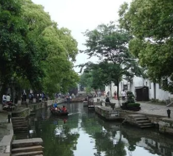 16君上1.jpg 16君上1.jpg